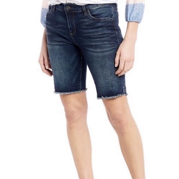 —-Sale—- Kut from the Kloth denim Bermuda shorts “Natalie” Size 2 - Picture 1 of 9